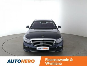 Mercedes E 220 FV23 Automat 4Matic Exclusive Navi Tempomat Airmatic Kam360 Multibeam