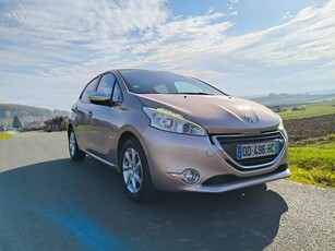 Peugeot 208 1.2 VTi Allure