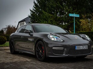 Porsche Panamera Turbo PDK