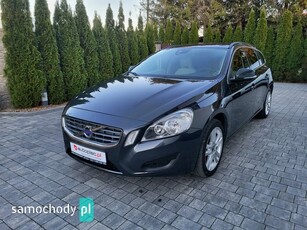 Volvo V60 I