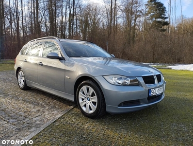 BMW Seria 3 318i