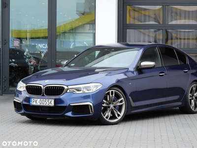 BMW Seria 5 M550i xDrive sport