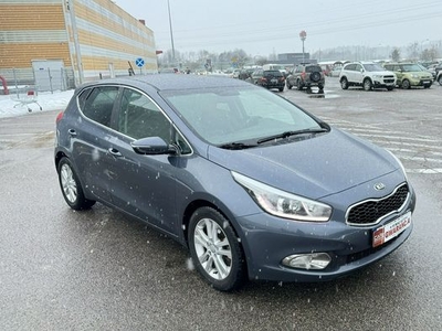 Kia Cee'd 1.4dohc Navi kamera podgrzewana kierownica piękny stan zadbany zamiana II (2012-)