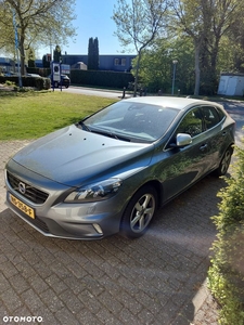 Volvo V40 D2 Drive-E R-Design Momentum