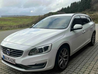 Volvo V60 2.0 D * 181KM * gwarancja * BEZWYPADKOWY * manual * I (2010-2018)