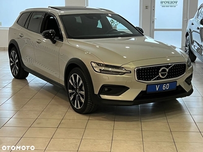 Volvo V60 Cross Country Pro D4 AWD