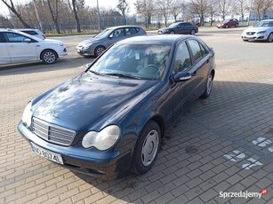 Mercedes c220 2002r.