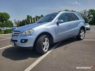 Mercedes ML z gazem LPG w super stanie Airmatic szyberdach elektryka