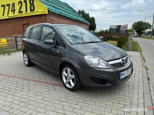 Opel Zafira B Lift 2.2 Benzyna Opłacony 7 osobowa