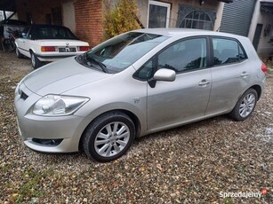 Toyota Auris 1.6 VVTi 5 drzwi przebieg 144tys !