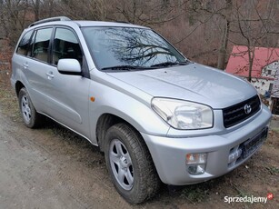 TOYOTA RAV4 2,0 benzyna 4x4 5-drzwi manual niski przebieg.