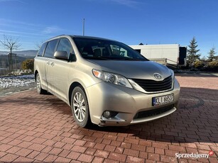 Toyota SIENNA XLE AWD 2017r 3.5 V6