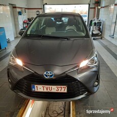 Toyota Yaris hybryda automat stan perfekcyjny