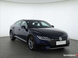 VW Arteon 2.0 TSI