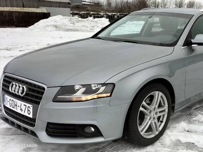 Audi A4 B8 2.0 TDI 2011 r