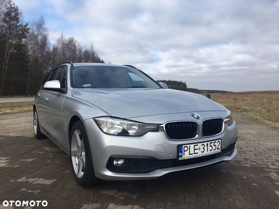 BMW Seria 3 318d Touring Advantage