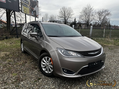 Chrysler Pacifica