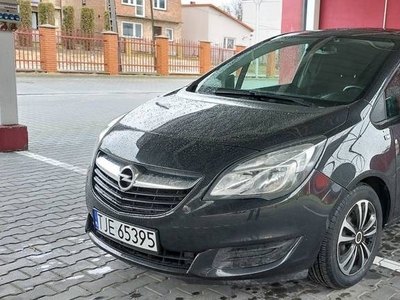 MERIVA II Lift Klimatyzacja Grzana kierownica i fotele