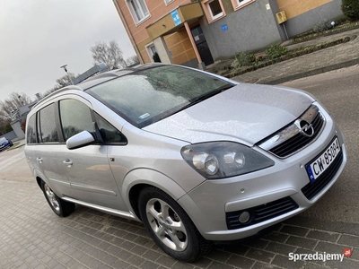 OPEL ZAFIRA 1.9 150 KM 2005 7 OSOBOWY