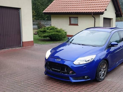 SPRZEDAM FOCUSA ST