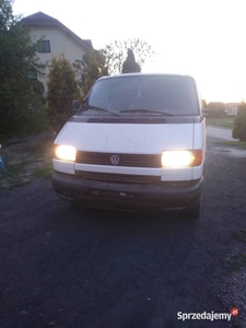 VW transporter t4 2.4d na części