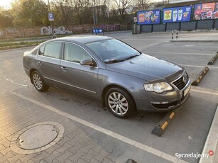 Sprzedam Volkswagen Passat B6, 1.6 FSI, 2007r., Salon Polska