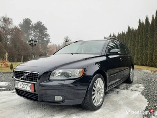 Volvo v50 2.5 t 220 koni