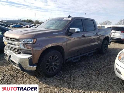 Chevrolet Silverado 5.0 benzyna 2019r. (SACRAMENTO)