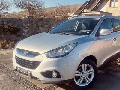 Hyundai ix35 SUV 1.6 GDI 135KM 2011