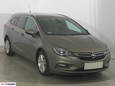 Opel Astra 1.4 123 KM 2017r. (Piaseczno)