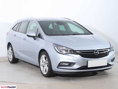 Opel Astra 1.6 134 KM 2017r. (Piaseczno)