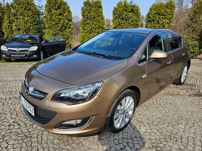 Opel Astra J GTC 1.4 Turbo ECOTEC 140KM 2013