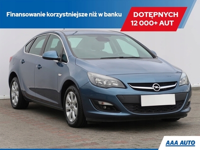 Opel Astra J Sedan 1.4 Turbo ECOTEC 140KM 2016