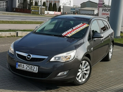 Opel Astra J Sports Tourer 1.7 CDTI ECOTEC 125KM 2012
