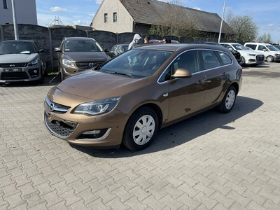 Opel Astra J Sports Tourer Facelifting 2.0 CDTI ECOTEC 165KM 2015