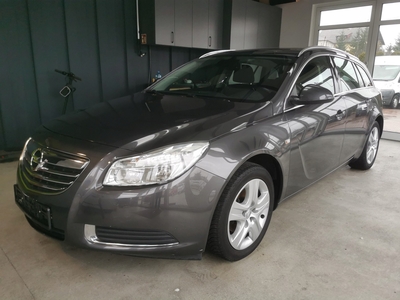 Opel Insignia I Sports Tourer 1.8 Twinport ECOTEC 140KM 2009