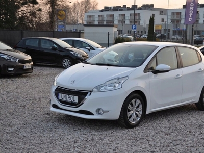 Peugeot 208 I Hatchback 3d 1.2 VTI 82KM 2013