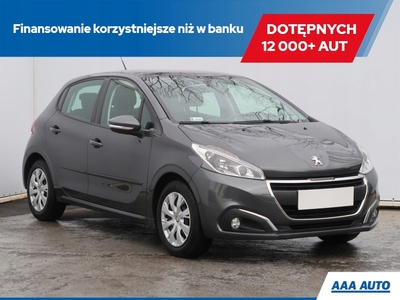 Peugeot 208 I Hatchback 5d Facelifting 1.2 PureTech 82KM 2015