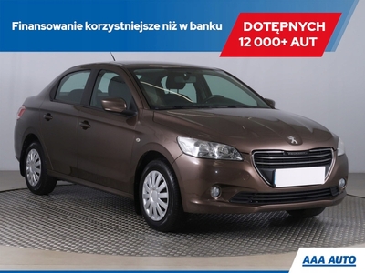 Peugeot 301 Sedan 1.2 VTi 72KM 2013