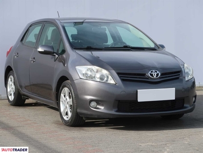 Toyota Auris 1.6 130 KM 2010r. (Piaseczno)