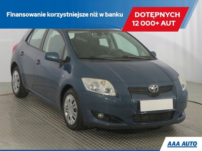 Toyota Auris I Hatchback 2.0 D-4D 125KM 2006