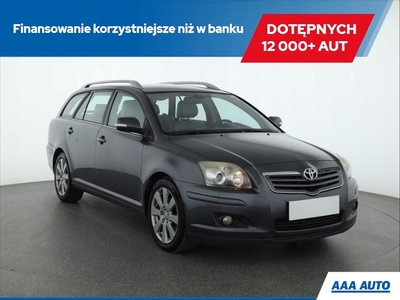 Toyota Avensis II Kombi 2.2 D-4D 150KM 2007