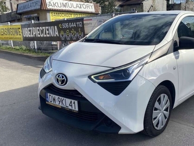 Toyota Aygo II Hatchback 3d Facelifting 1.0 VVT-i 72KM 2020