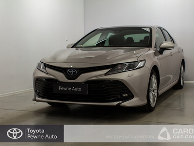 Toyota Camry IX 2019