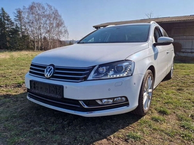 Volkswagen Passat B7 Variant 2.0 TDI CR DPF BlueMotion 170KM 2011