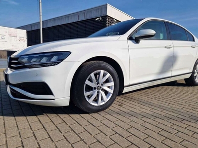 Volkswagen Passat B8 Limousine Facelifting 2.0 TDI SCR 150KM 2021