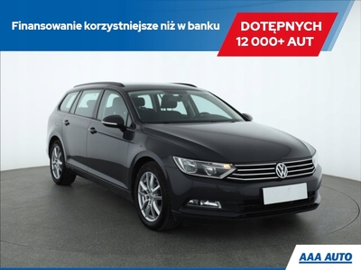 Volkswagen Passat B8 Variant 1.6 TDI 120KM 2015