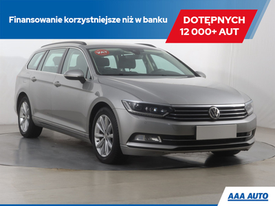 Volkswagen Passat B8 Variant 2.0 TDI BlueMotion SCR 150KM 2017