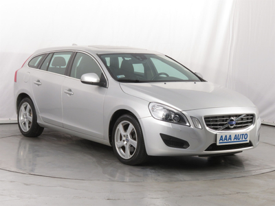 Volvo V60 2012 D2 255691km Kombi