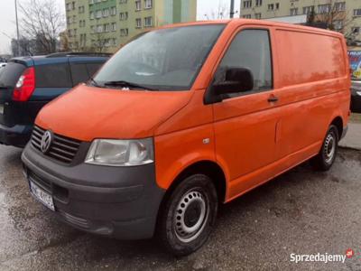 Volkswagen Transporter T5. Zadbany